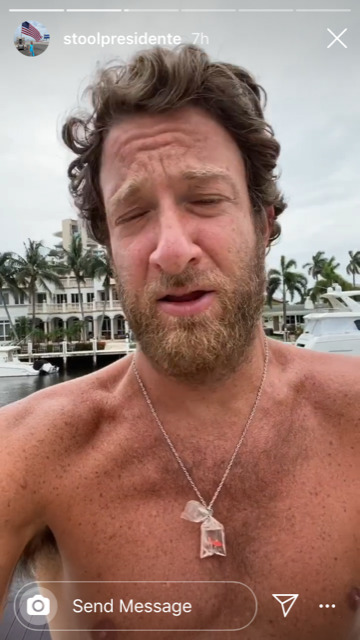 BlakeSmith2012's tweet photo. @KFCBarstool @BarstoolBigCat damn Dave looks like he is in his 60's.  Good thing he is rich https://t.co/pDwmFd1OaT