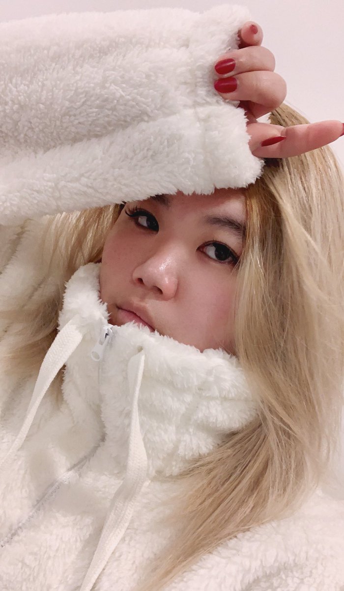 trislynnchan's tweet photo. Winter in Melbourne😰 https://t.co/yuP4OwGiIW