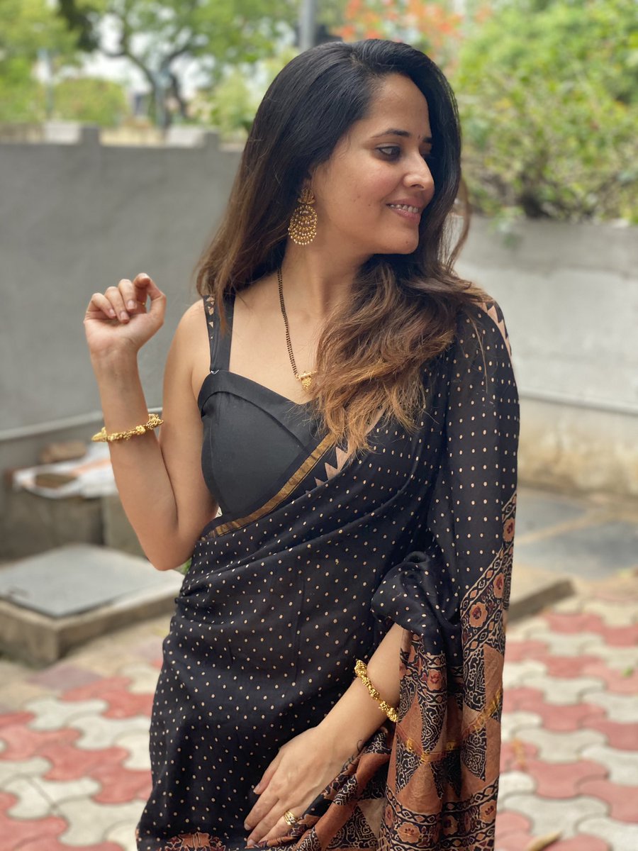anusuyakhasba's tweet photo. Being raw.. being original.. being rooted..that’s what leads you to take those leaps 🦌 https://t.co/1H75Y0BM9l