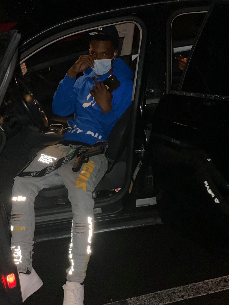 Bantii2Hunnit's tweet photo. Outside 2️⃣🥇 https://t.co/2SeIERseFv
