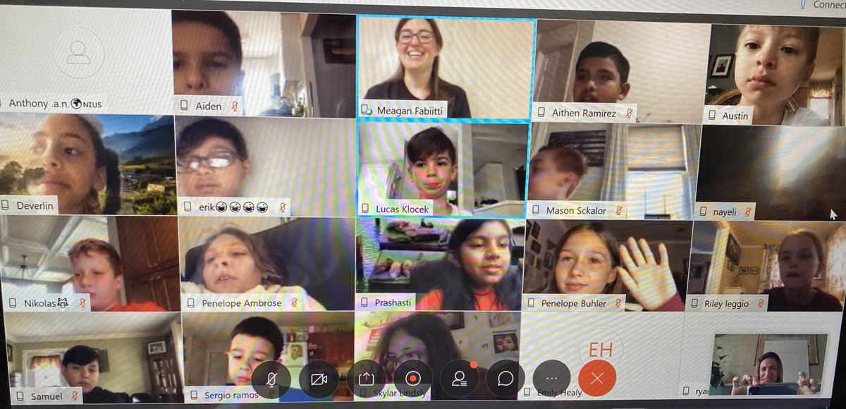 mrs_ekloff's tweet image. Dlgrade2 had an exciting virtual visit with 3rd grade students from Jackson Avenue!Thank you @MrsFabiitti &amp;amp; @MrsRodr1guez! We were #MineolaProud of your students informative answers to our questions! @valerie_sunjka @Hampton_Street @Jackson_Ave