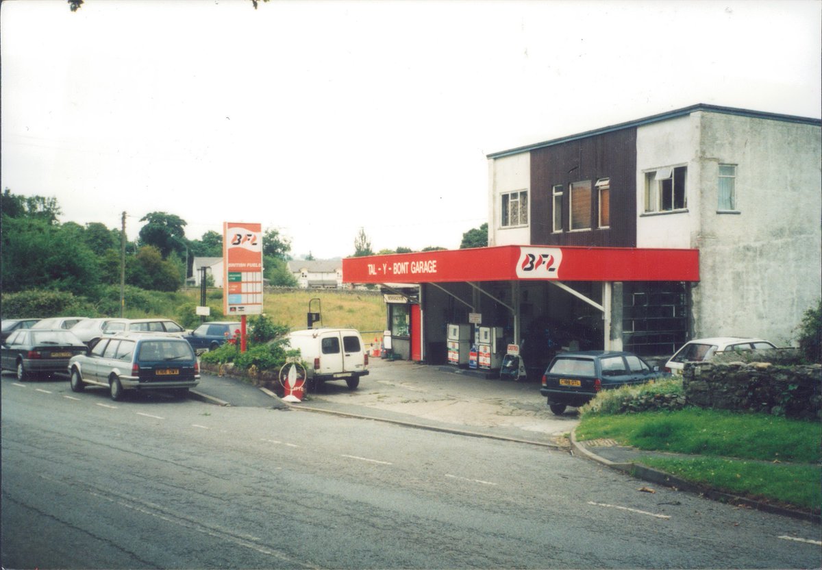 Day 168 of  #petrolstationsBFL, Tal-y-Bont Garage, Tal-y-Bont, Conwy 2001  https://www.flickr.com/photos/danlockton/16254882491/Now converted into quite a distinctive house.BFL—privatised offshoot of National Coal Board. Note how different Montego estate & Maestro van were, despite being closely related