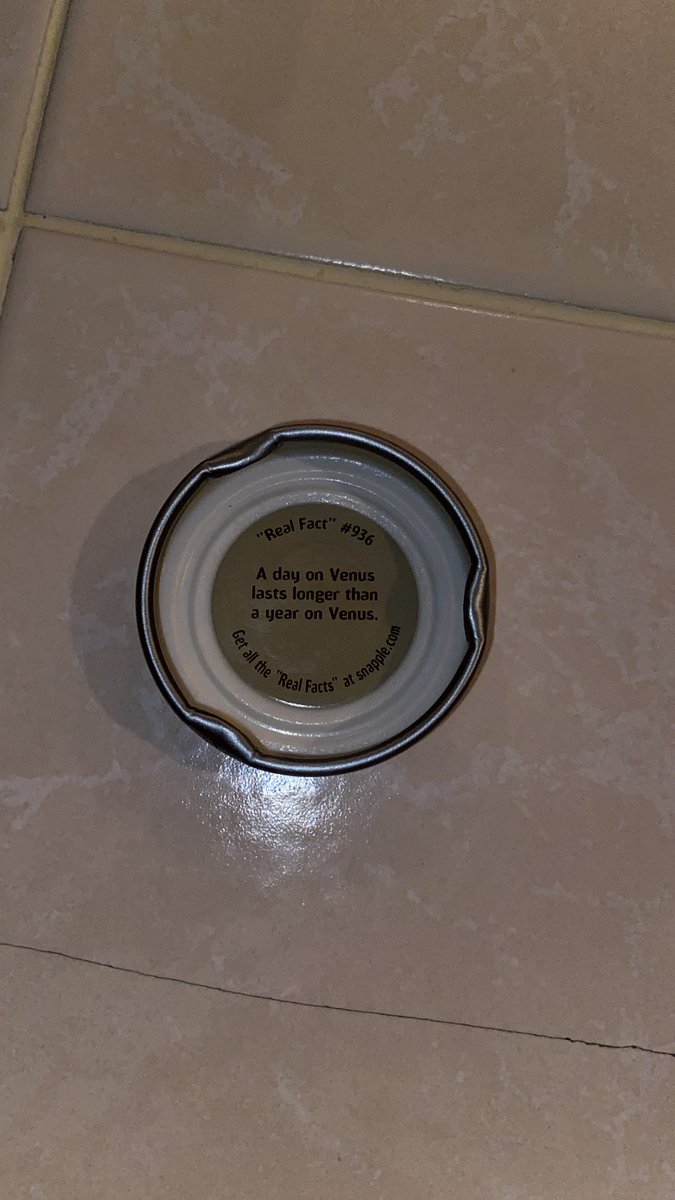 eringerber7's tweet photo. @Snapple please explain yourself. https://t.co/RJC9l14Xsz