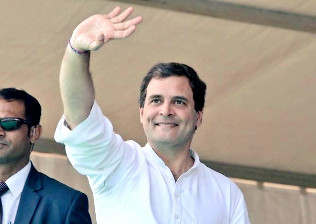 UdayBhanuIYC's tweet photo. वक्त से बड़ा कोई टीचर नहीं और राहुल गांधी जी से बड़ा कोई लीडर नहीं https://t.co/2LYCXBwnDC