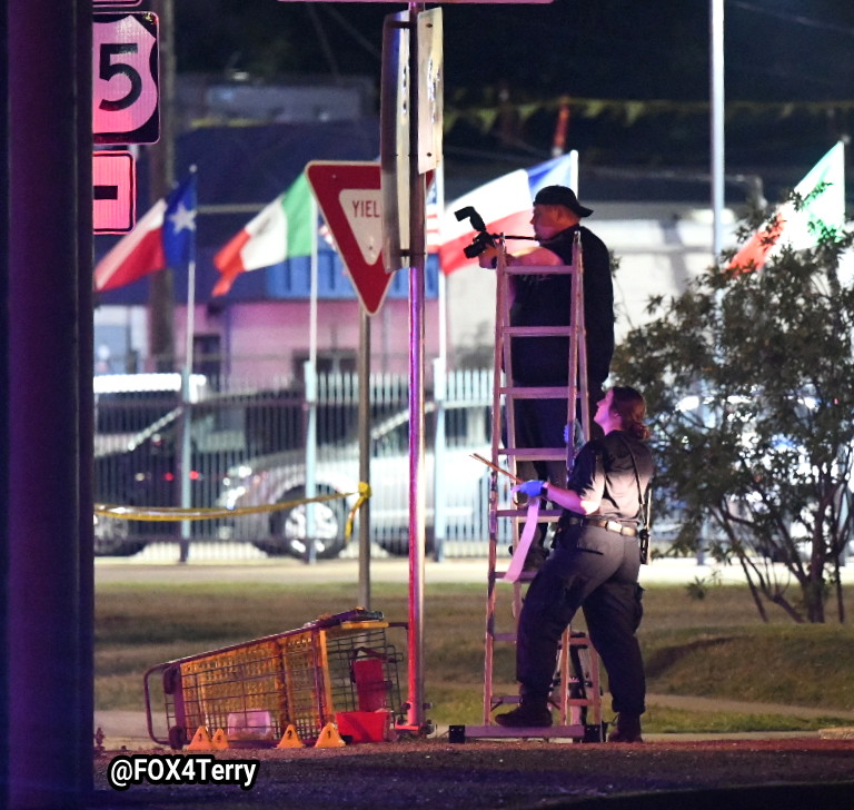 FOX4Terry's tweet image. #NOW @DallasPD detectives and crime analyst pouring over a scene were a #Dallas police officer took gunfire, returned fire wounding the suspect suspect. More @GoodDayFox4 @FOX4