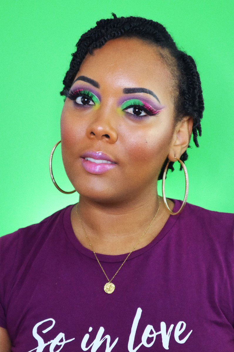 Lilisha_Brown's tweet photo. Last make up with the 24A #artistpasspalette of @MorpheBrushes 🤩💕 #makeupoftheday #morphebabe https://t.co/l9FgwM8Zdq