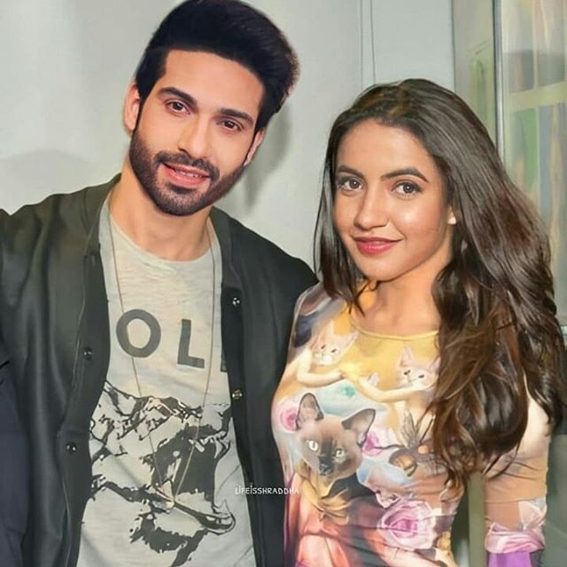 Devuthran2's tweet photo. @Devuthran2 @veejay_k @meera1611  #RecastMeeJay https://t.co/4uu79GHNlk