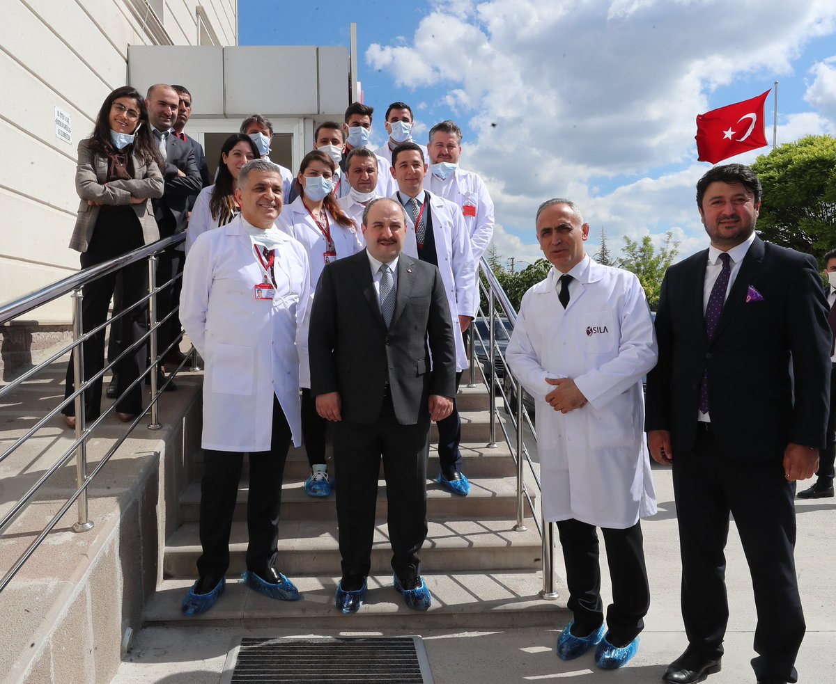 varank's tweet photo. Sağlık sanayine milli güvenlik politikası olarak bakıyoruz.
Yatırım teşviklerimizle üretime başlayan TTT World;
Faz1️⃣: Vakumlu Kan Tüpü, Enjektör ve Serum Setini
Faz2️⃣: İğne ucu, branül ve cerrahi sütürleri
Faz3️⃣: Eldiven ve kan torbalarını yurt içinde üretecek. https://t.co/tgXIBq7CKb