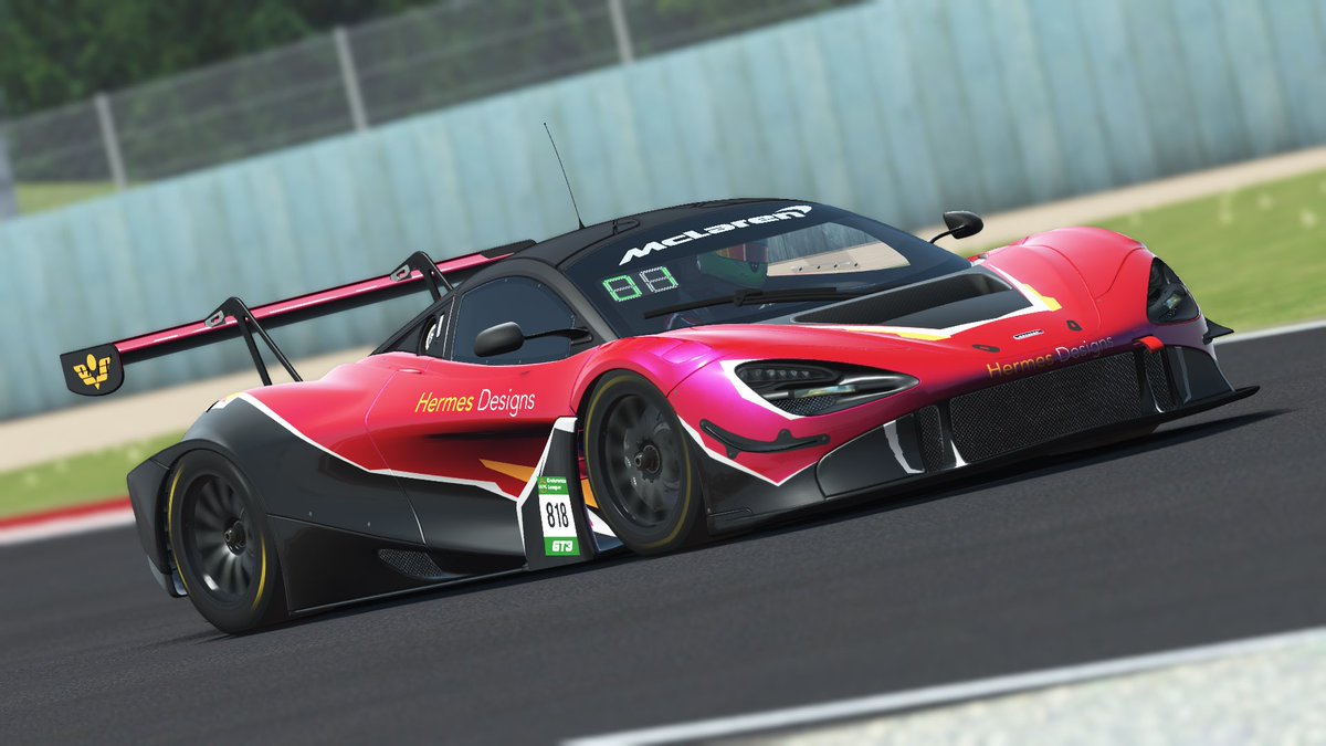 Have a look at @KopicGP’s McLaren 720 GT3. You better watch out ‘cause she might bite.