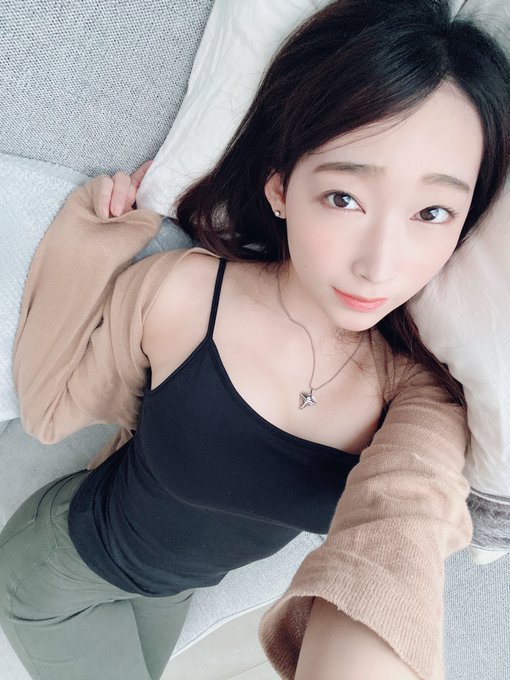 ちゅーする？ https://t.co/d9ZL3O5GvV