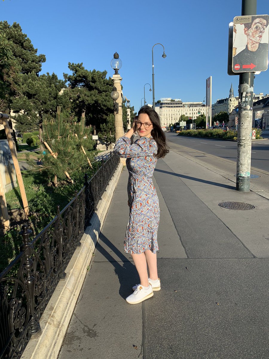 jhk_talecker's tweet photo. Hi world. Excited to be out and about in lovely Vienna and hoping that everyone is staying safe!#summervibes #welcomingsummer #vienna https://t.co/5WL6B51RQ3