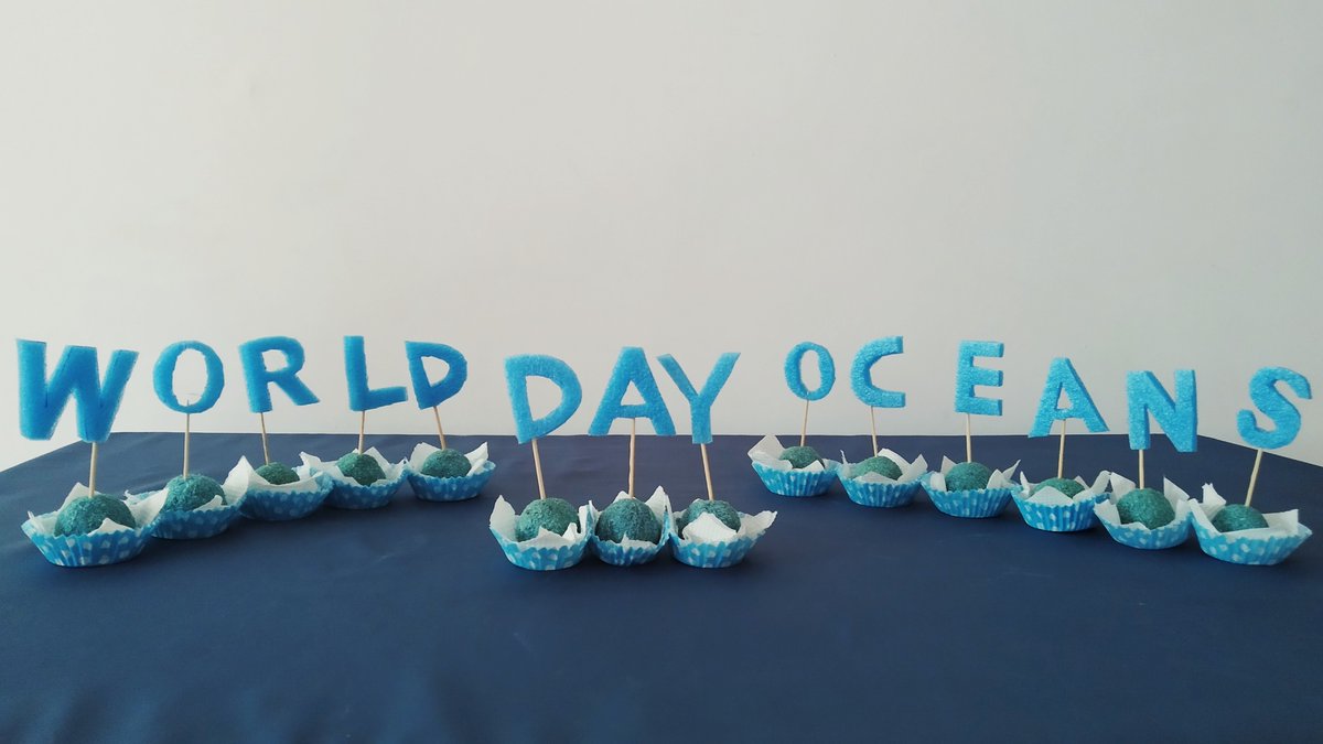 AtlanticYouth's tweet photo. #AtlanticYouth ambassador Miryam made some delicious blue coconut candies! Yum! 😋
TOMORROW is #WorldOceansDay! We're so excited!
We're doing something creative every day with the colour blue & you should join us! Tag your photos/videos with #GoAtlanticBlue & #WorldOceansDay🌊 https://t.co/4VN6w8IDG9