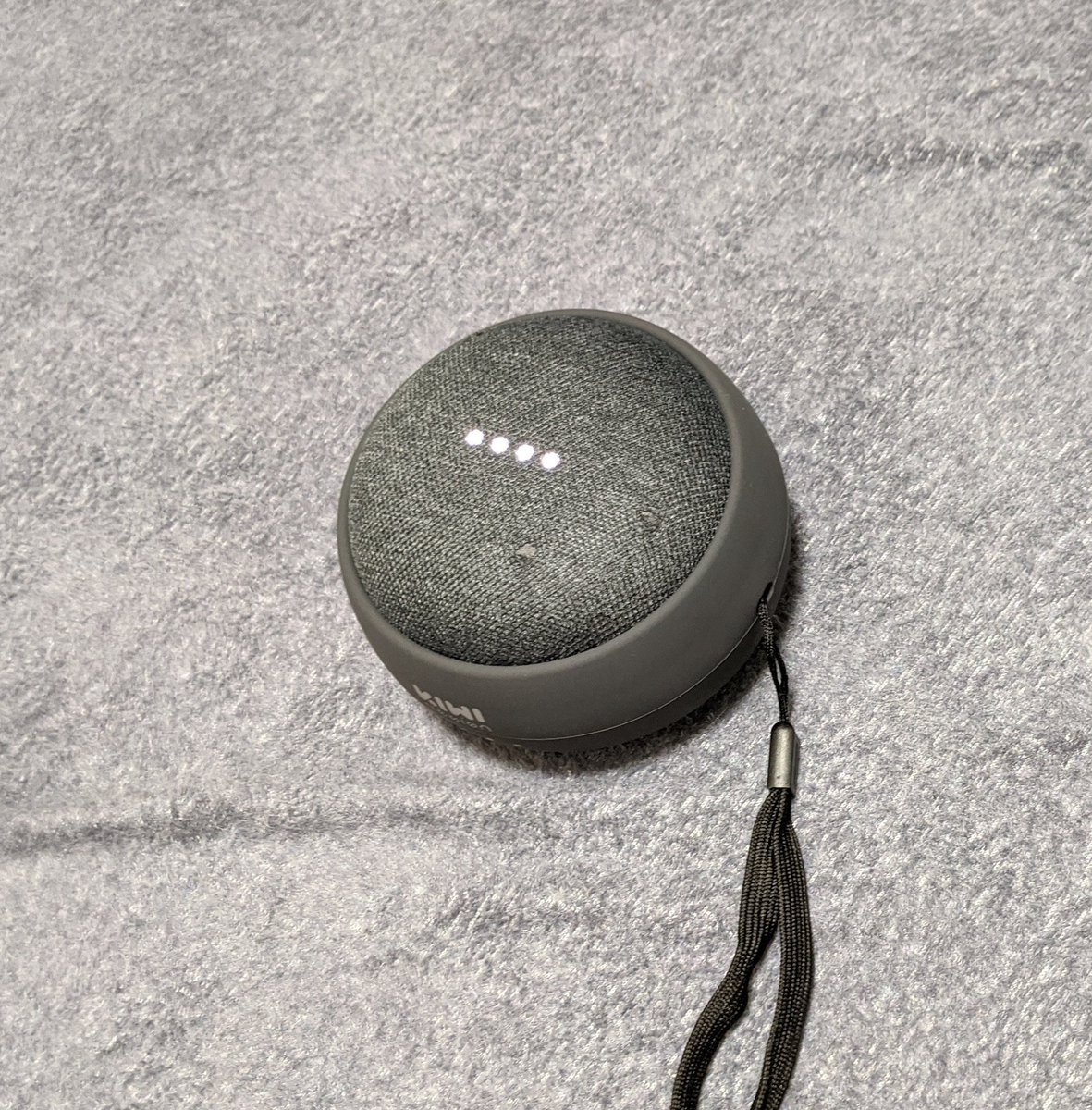 Ken Aoki 結局専用のケース買った 旧タイプ用のしかないし 重いけど 結構良さげだった Kiwi Design Google Home Mini バッテリー ベース 充電スタンド グーグルホームミニ 充電用 モバイルバッテリー 持ち運び便利 7800mah ダークグレー T Co