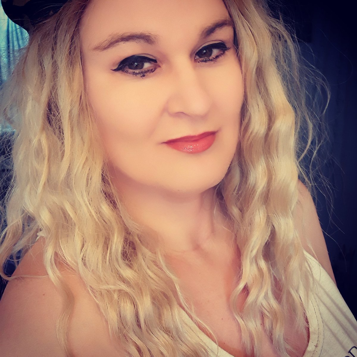 roxannerandel's tweet photo. Ready to tango
#barcelona #teide #tenerife #marbella #andulusia #spain https://t.co/i4FKjm6Ezx