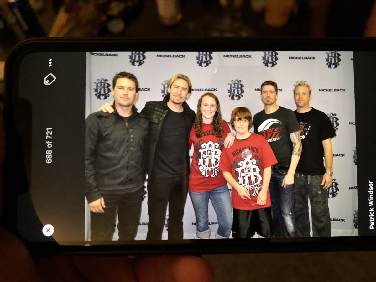 SillyyBillyy's tweet photo. There is absolutely no way this really happened @AustinWindsor29 @nickelback @nickelback https://t.co/UpbsvET9l3