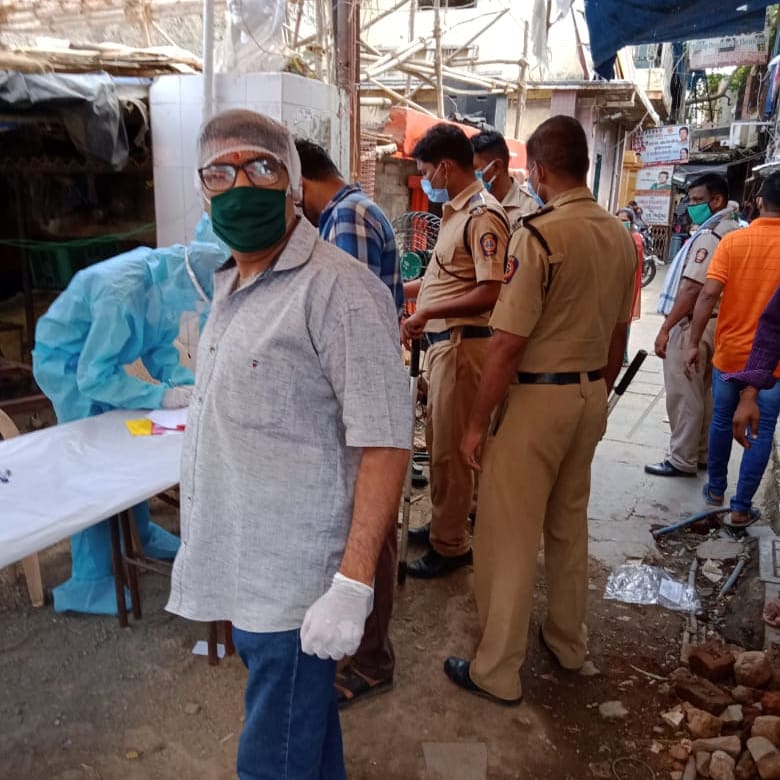 B4ACINDIA's tweet photo. In continuation to our earlier post, Medical Booths for screening citizens of Anand Nagar, Andheri(W), where corona is spreading very fast setup by @sonasarovartrust for 5 days. B4AC offered PPE shields etc for the doctors/staff. https://t.co/wyZYSZtYCI