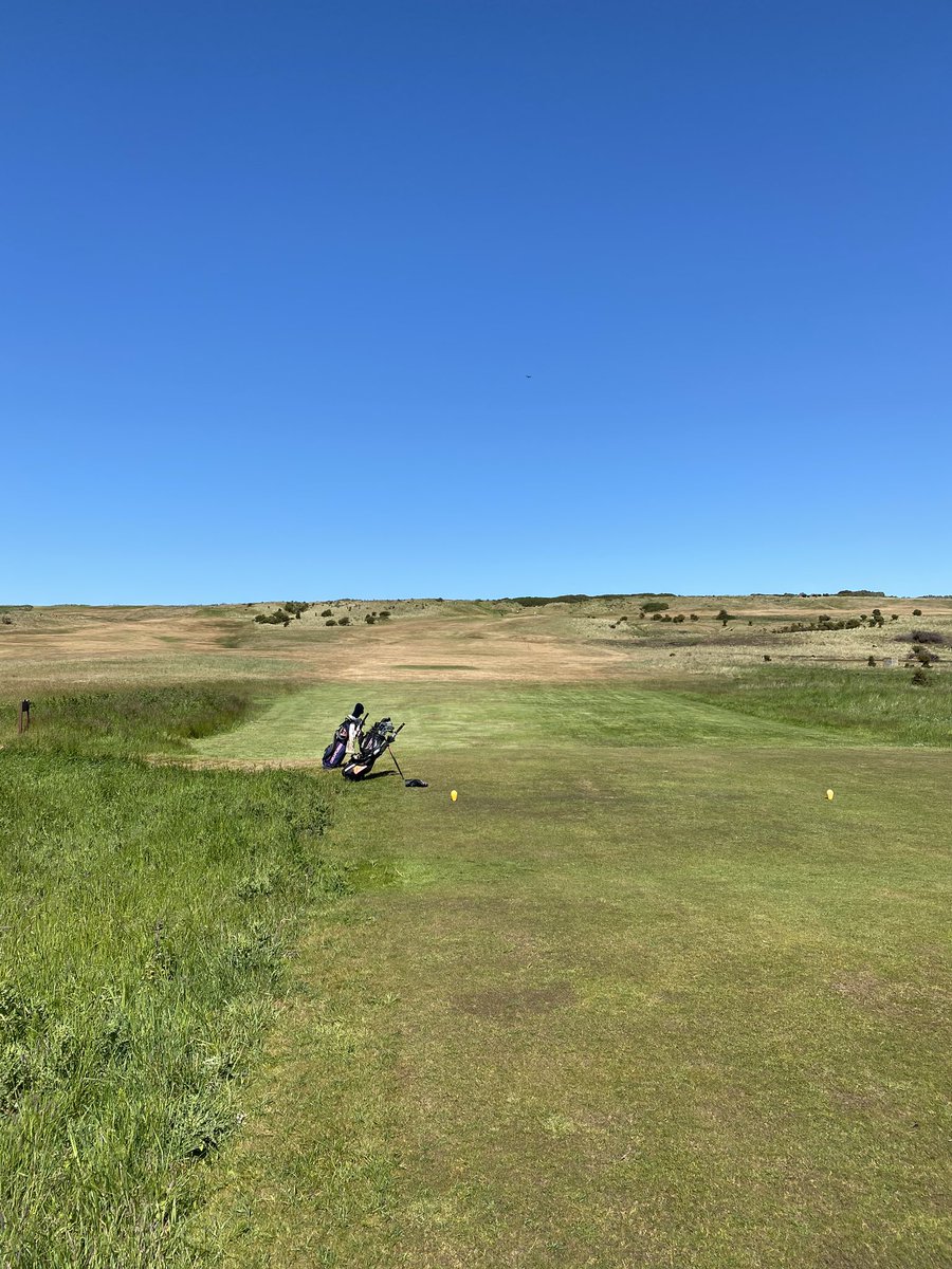 SACKA07's tweet image. Lovely dry links course yesterday #gullane #2ball