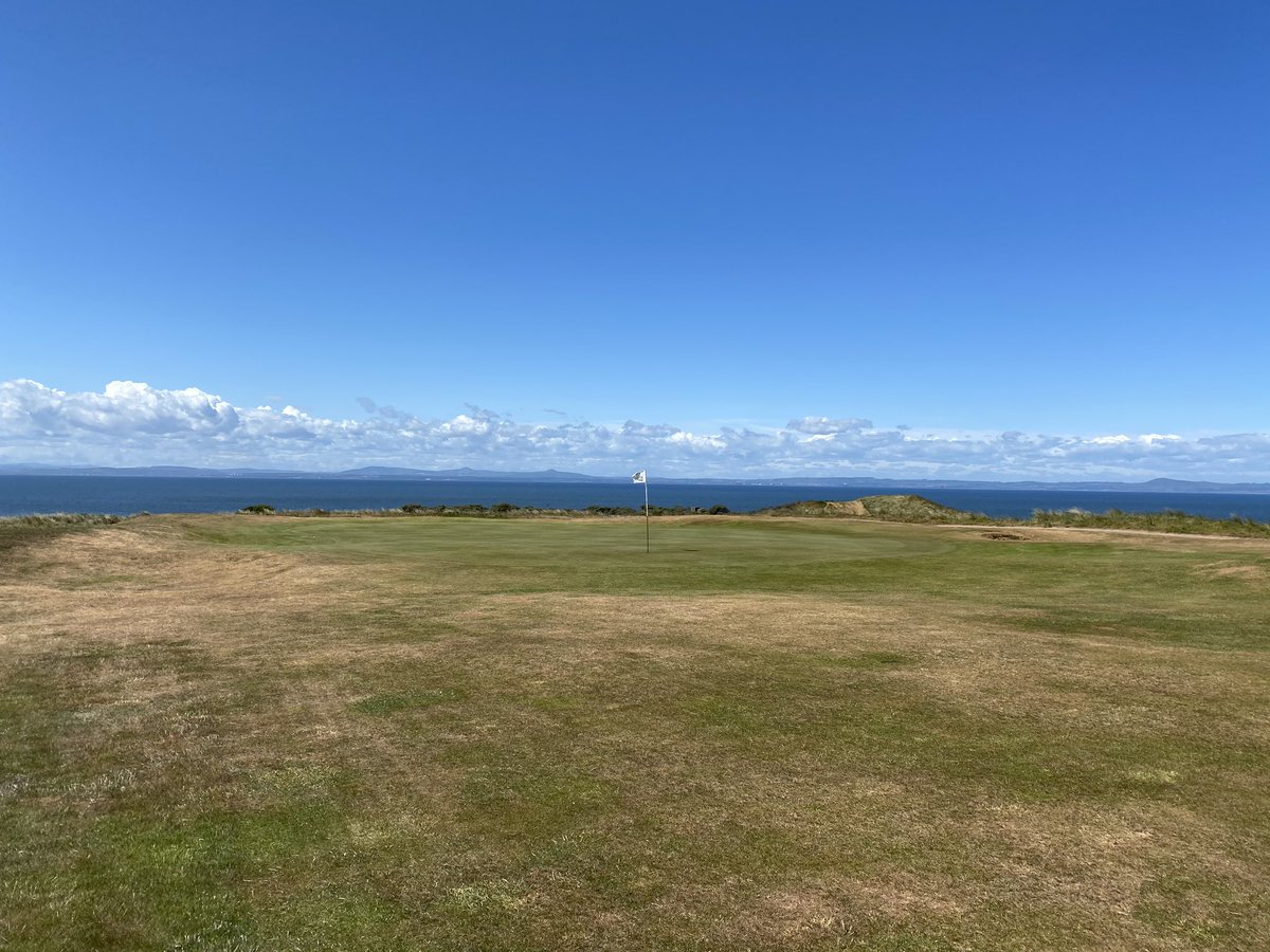 SACKA07's tweet image. Lovely dry links course yesterday #gullane #2ball