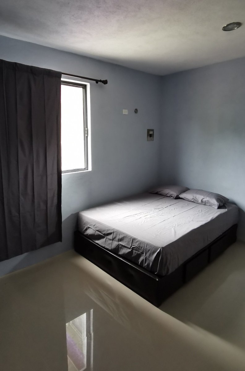 ElOndeandoX's tweet photo. @xlightmoonx1 tu nuevo cuarto se parece al mío (que también es nuevo) en cuanto a piso y paredes jajajaa que chido!! https://t.co/jTVLmJQHVw