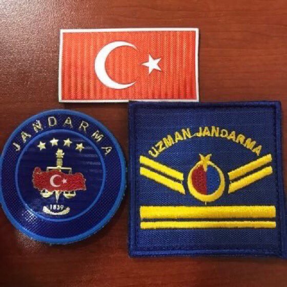 18 bin muvazzaf Uzm jandarmalara yrd.astsb.yada başka bir statü ile uzman erbaşlardan ayrılması gerekiyor iki farklı kanuna tabi birbirini  benzeri rütbe amaz.<a href="/TC_icisleri/">T.C. İçişleri Bakanlığı</a>
<a href="/suleymansoylu/">Süleyman Soylu</a> <a href="/celalettingvnc/">Celalettin Güvenç</a>
<a href="/UlviYonter/">Dr.İzzet Ulvi YÖNTER</a>
<a href="/SermetAtay/">Sermet Atay</a> <a href="/tgmcelebi/">Mehmet Ali Çelebi eski hesabı</a> <a href="/yasartuzun06/">Yaşar Tüzün</a> <a href="/CHPMuratBakan/">Murat BAKAN</a>
<a href="/jandarma/">T.C. Jandarma Gn. K</a>