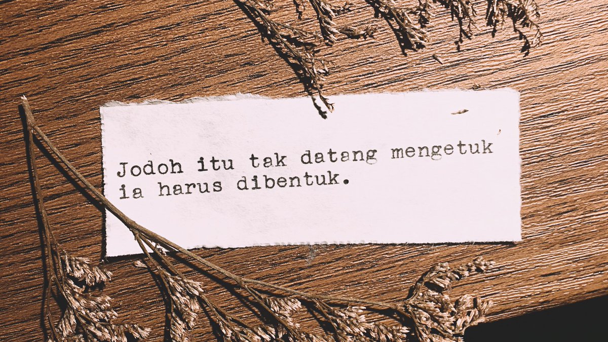 MustaqimJiwa's tweet photo. Jodoh itu dibentuk dengan membentuk diri menjadi lebih baik. Kerana yang baik itu menarik yang baik juga. https://t.co/U6ZLdSXCq8