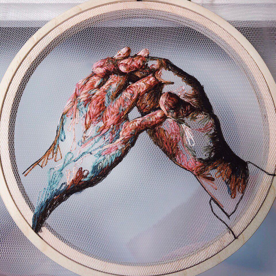 womensart1's tweet photo. Katerina Marchenko, an embroidery artist based in Moscow, #womensart https://t.co/jS5jp3Hea0