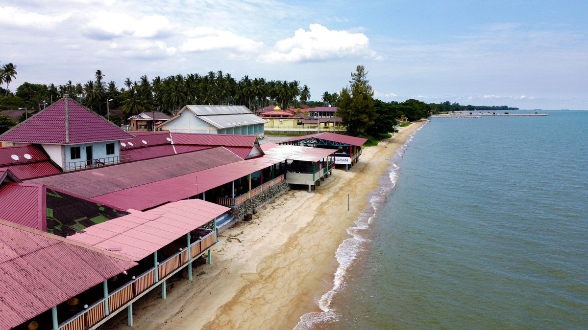Nelayan beach resort