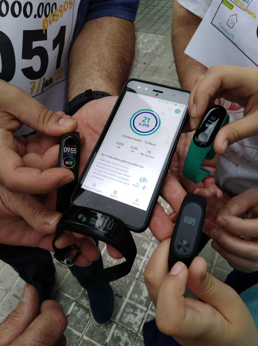 llefia's tweet photo. #ElMiliodePassos #FestesLlefia2020 sumem petits passos per aconseguir un pas de gegant per la ciutat de #Badalona rebaixar la bretxa digital a la comunitat educativa via #ConnectaTIC https://t.co/Tv4JeDZvqA https://t.co/gQmHAyKwgk