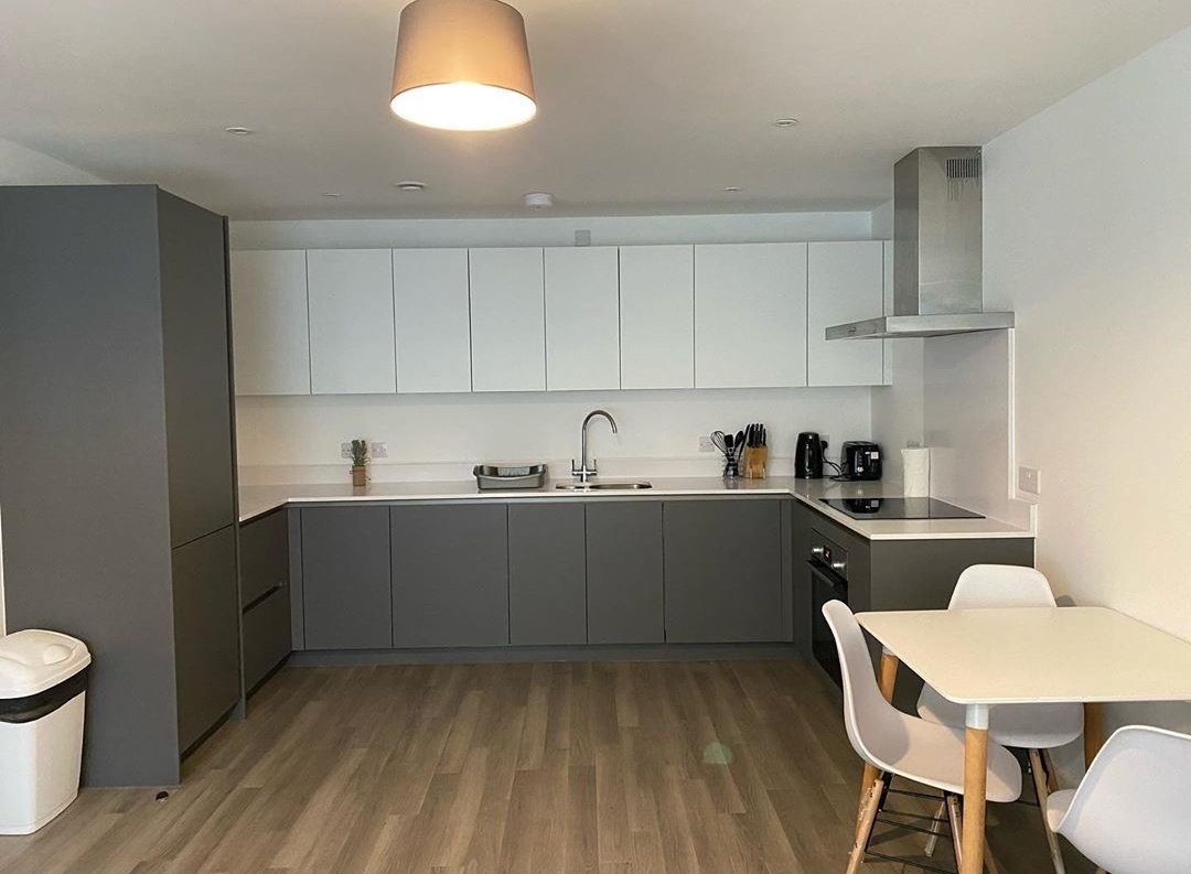 struct_spaces's tweet photo. A perfect and immaculate kitchen! #TeamStructuredSpaces #interiordesign #furnituredesign https://t.co/iUZX7lI99N