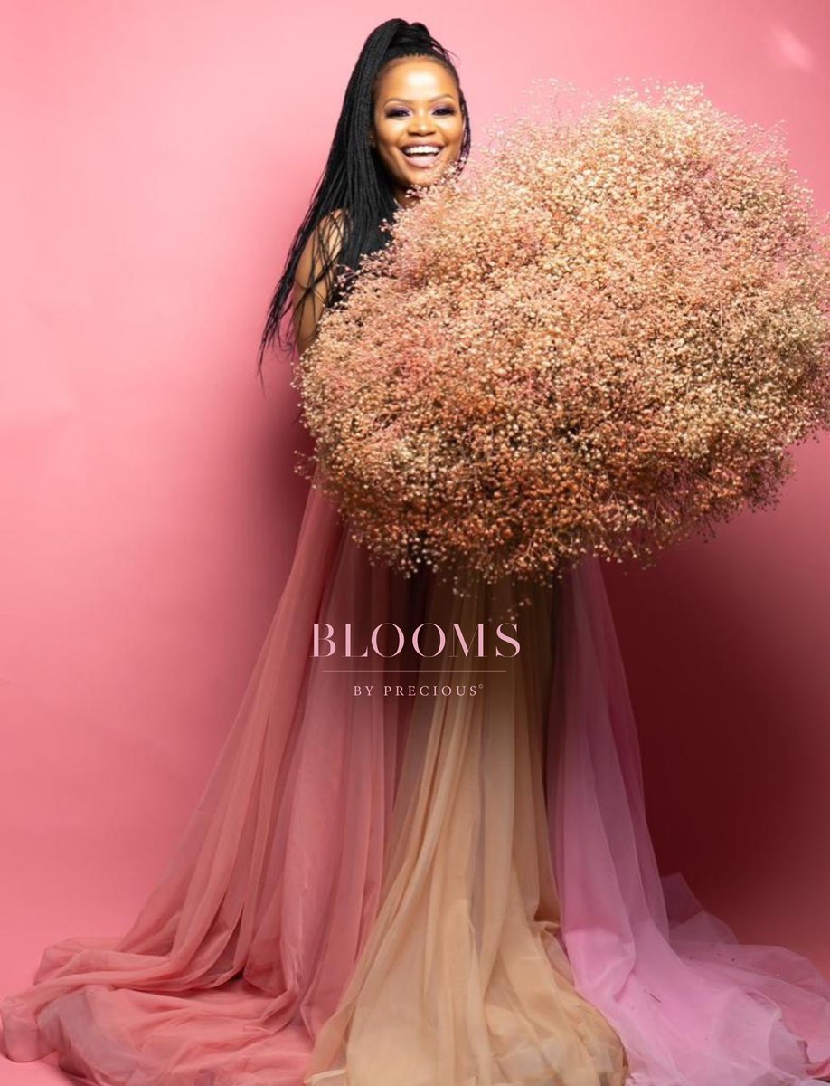 preciousplanner's tweet photo. Blooms By Precious 🌱 Our 𝗦𝗶𝗴𝗻𝗮𝘁𝘂𝗿𝗲 𝗕𝗹𝗼𝗼𝗺𝘀 from the 𝗕𝗶𝗿𝘁𝗵𝗱𝗮𝘆 Collection ♡ I love curating these blooms so much 🥰 Which is your fav colour? #BloomsByPrecious #PreciousThePlanner 
___
𝗢𝗿𝗱𝗲𝗿𝘀 via 𝗪𝗵𝗮𝘁𝘀𝗔𝗽𝗽 📞(𝟬𝟲𝟲) 𝟰𝟯𝟬 𝟴𝟬𝟯𝟬 https://t.co/Xz9KYxA0ha