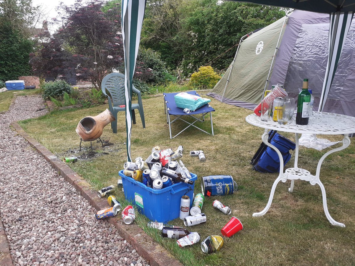 stevef11970's tweet photo. Had a couple of friends over for a barbecue and drink yesterday.  Bit of tidying up to do this morning https://t.co/MYsUCacVMB