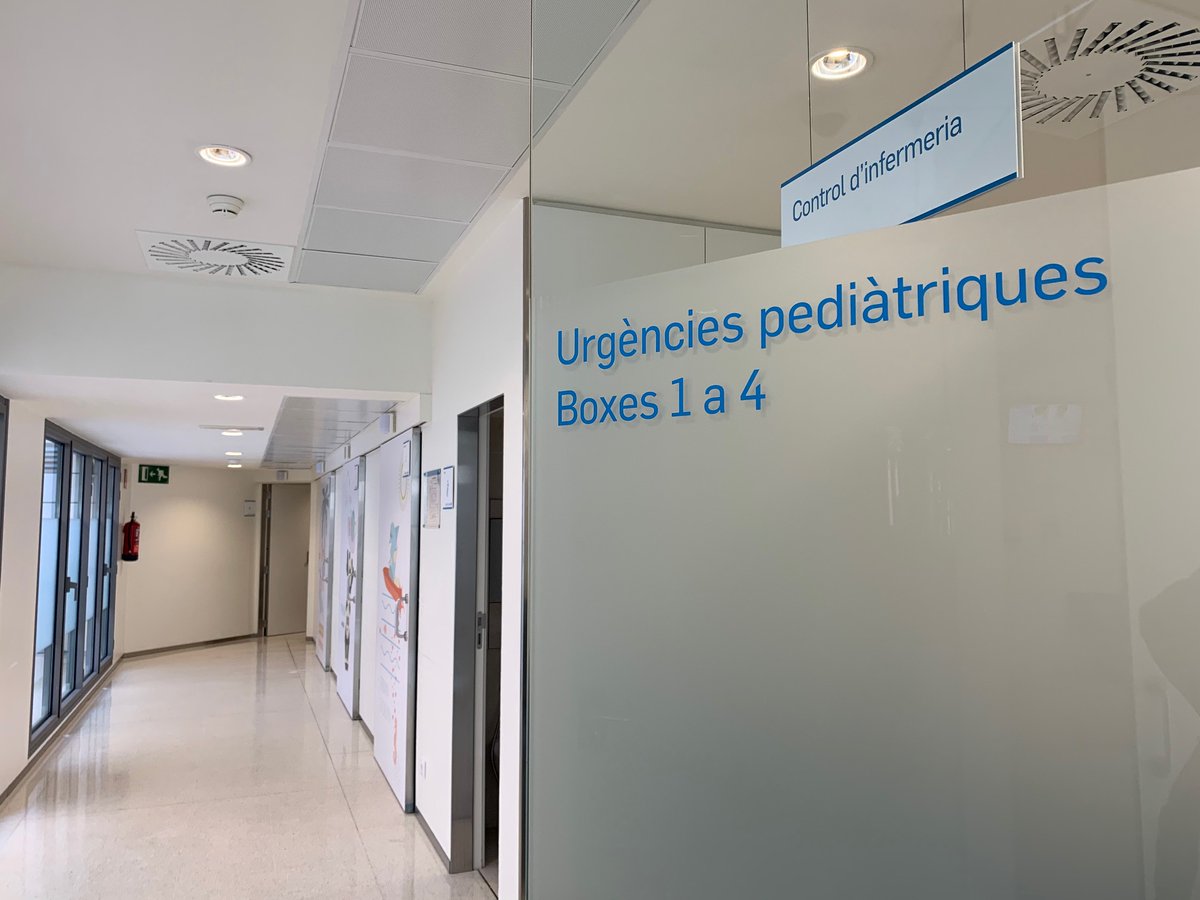 ClinicaCorachan's tweet photo. A partir de mañana, el servicio de urgencias pediátricas regresa a su espacio habitual ➡ c/ Buïgas nº19.👏

El servicio cuenta con un circuito diferenciado y separado del área de adultos.

#ClínicaCorachan #FansdelaSalut #vueltaalanuevanormalidad https://t.co/cjqOQCfxdd