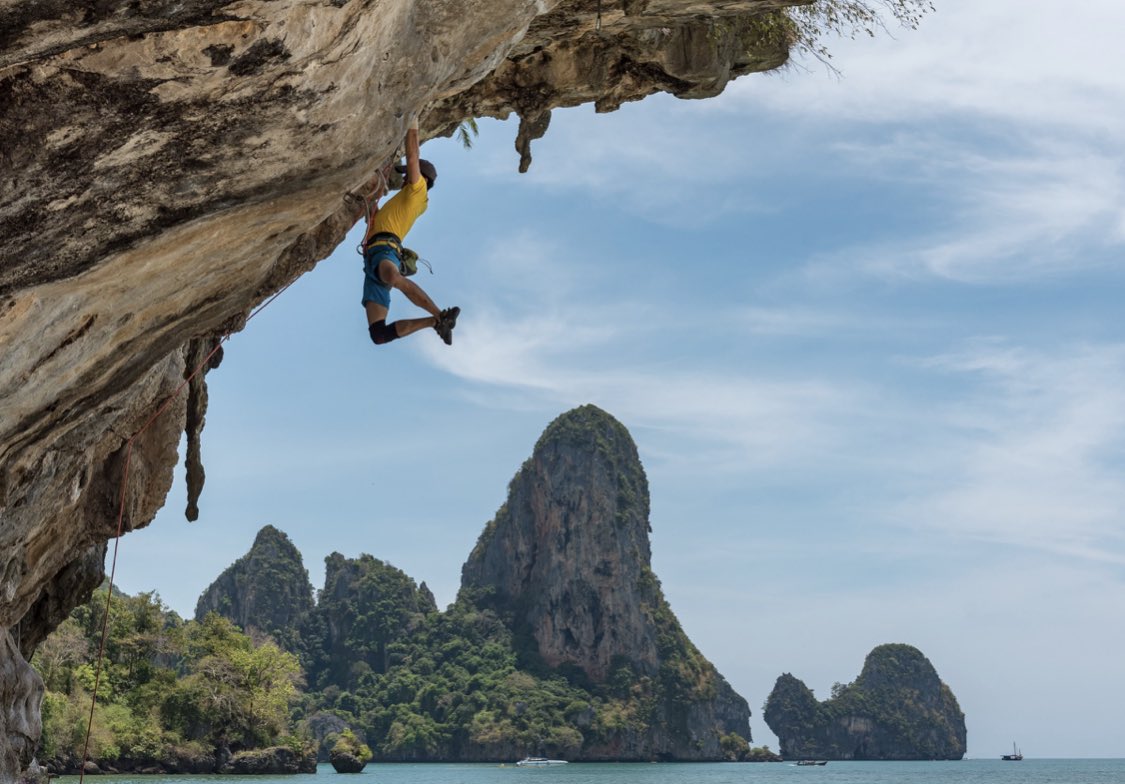 Tribdapp's tweet photo. #Thailand has one of the most breathtaking #rockclimbing spots in the world. #Tonsai in #Krabi, is one of Thailand most famous and developed #climbing sites. The view from the top after a #climb like that? Priceless. 🧗♂️ @tribdapp
#tribd #tribdapp #findyourtribe #travel https://t.co/dQJFHMRFbS