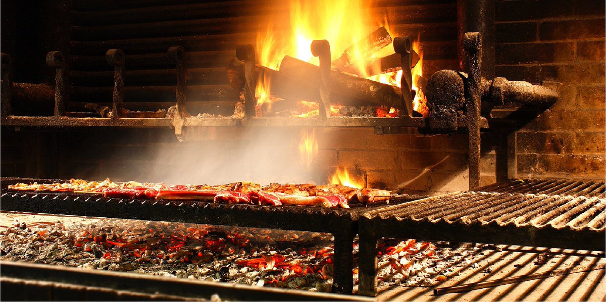 get2card's tweet image. #WeLoveBerlin So genießt man seinen "Feuerabend"! After-Work-BBQ im schönsten Hofgarten von Berlin Mitte - jeden Mittwoch bis September! Restaurant Alvis, frisch gegrillt &amp;amp; am Tisch serviert. get2Angebot: Barbecue 2for1 inkl. 1 kleines Getränk / Reservierung erforderlich!