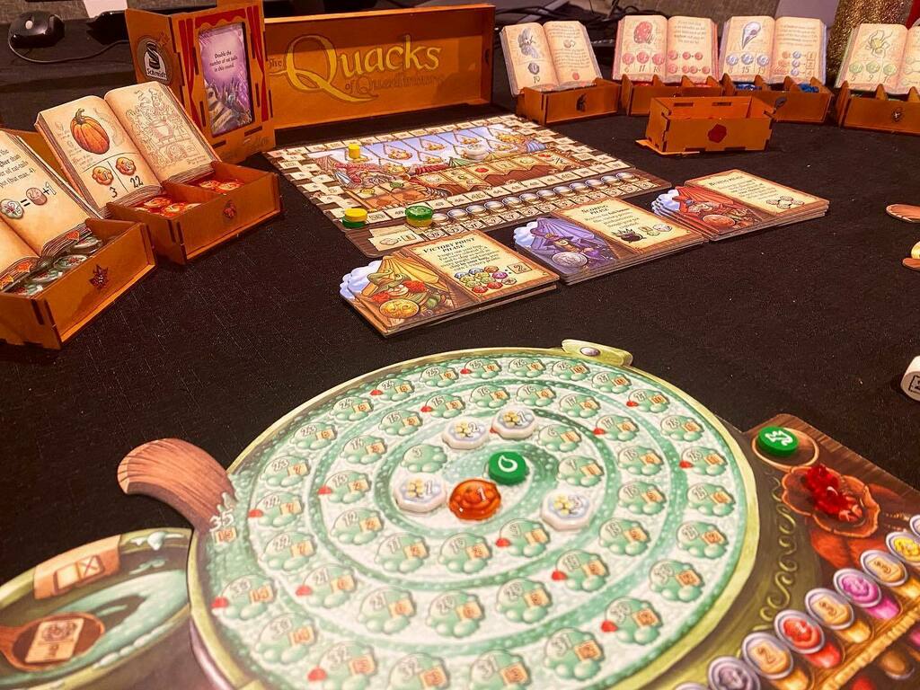 UndertheMeeplescope tweet media