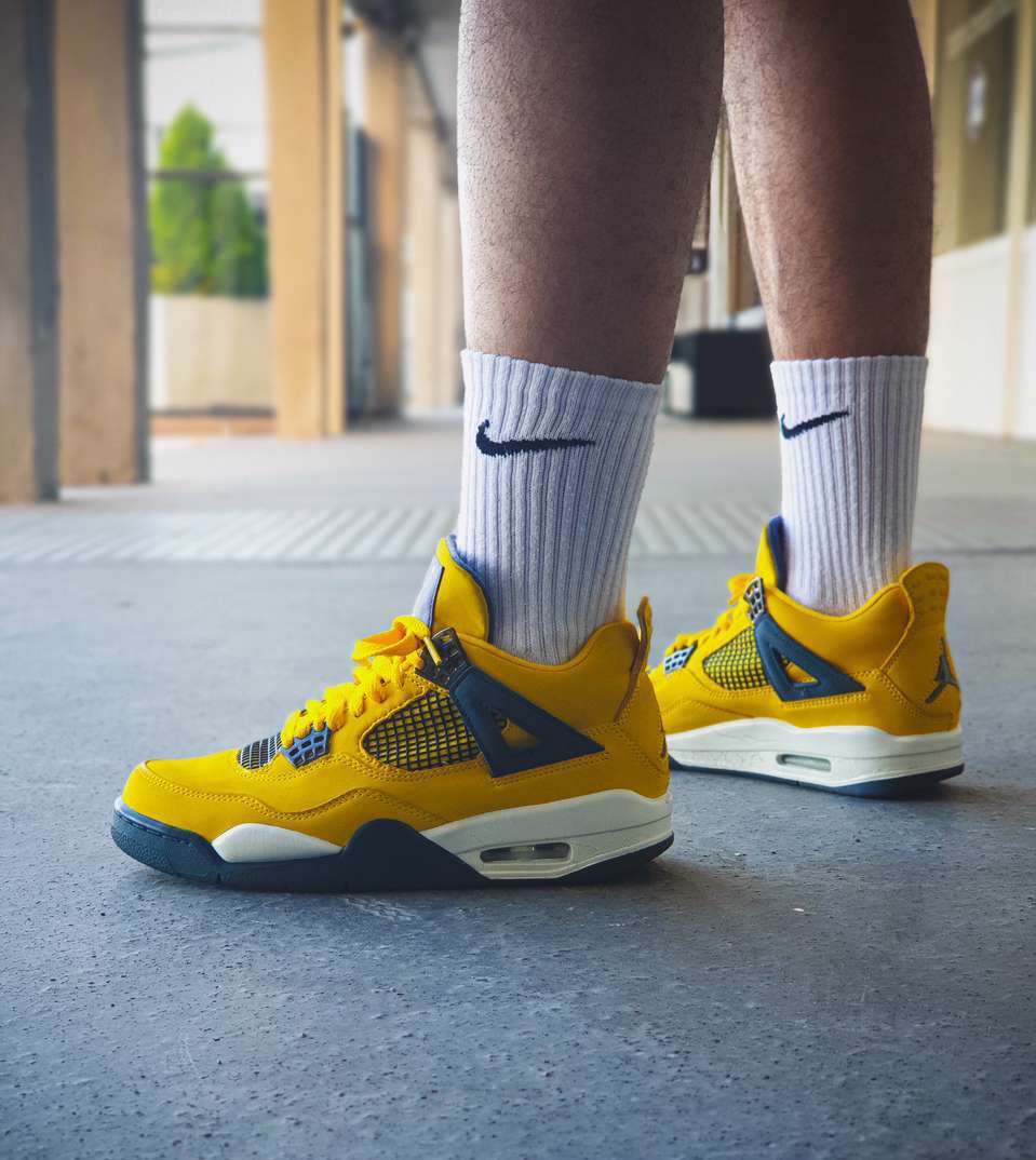 lightning 4s on feet
