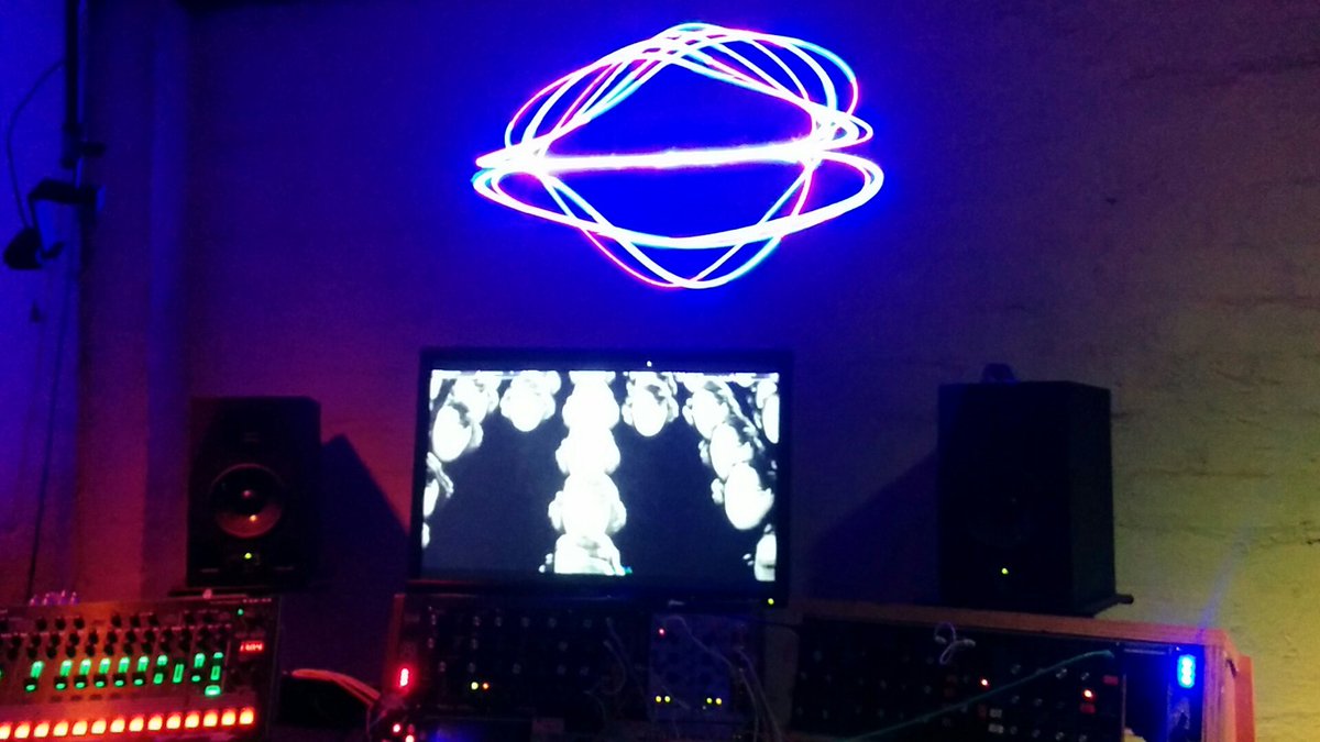 bleeptemple's tweet photo. Dj_DNA loud at the temple https://t.co/3N3OILFmOq