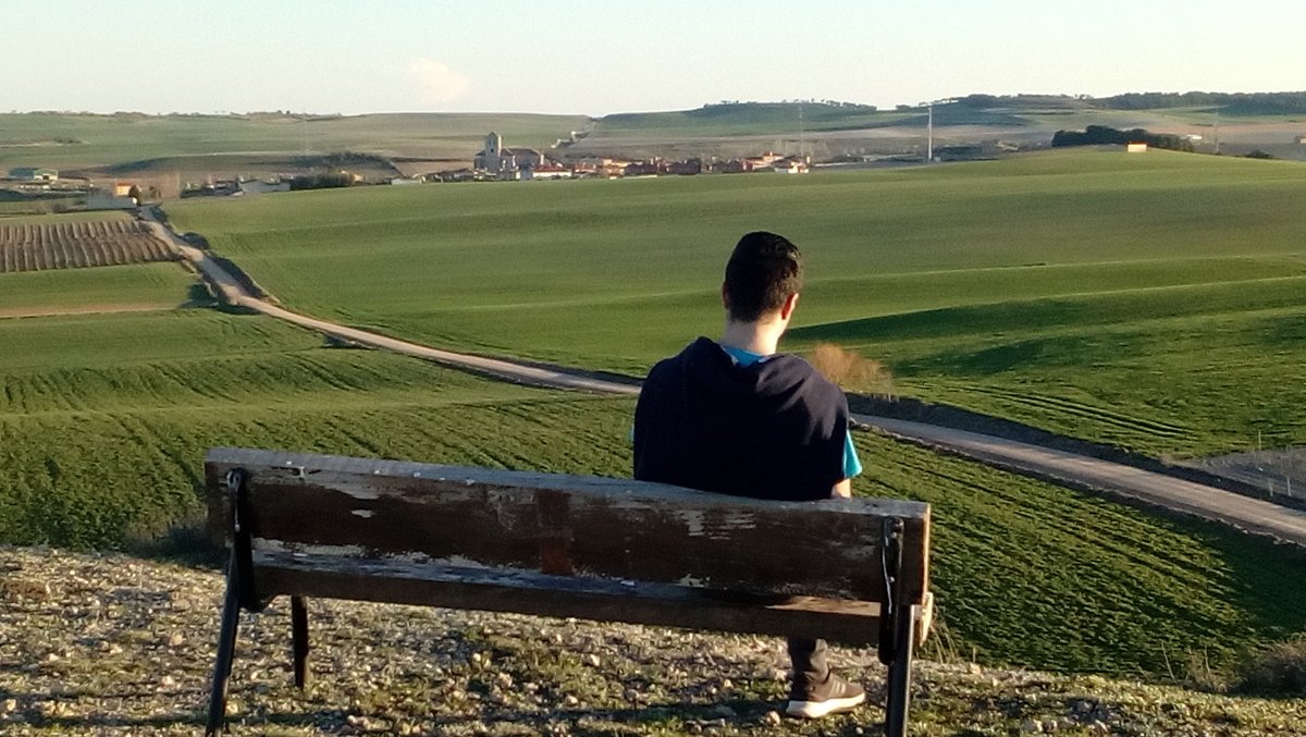 Si @kape__5 encontró "...paz, tranquilidad y Castilla" en el camino Hoyo Lagarto, <a href="/Pucelaenbici/">Valladolid en bici</a> también descubrió "un lugar para descansar y soñar" en el alto de Trasdehorca, junto a la Fuente Mala, casi 1 km al norte de Mucientes
valladolidenbici.wordpress.com/2019/06/09/la-…
x.com/kape__5/status…