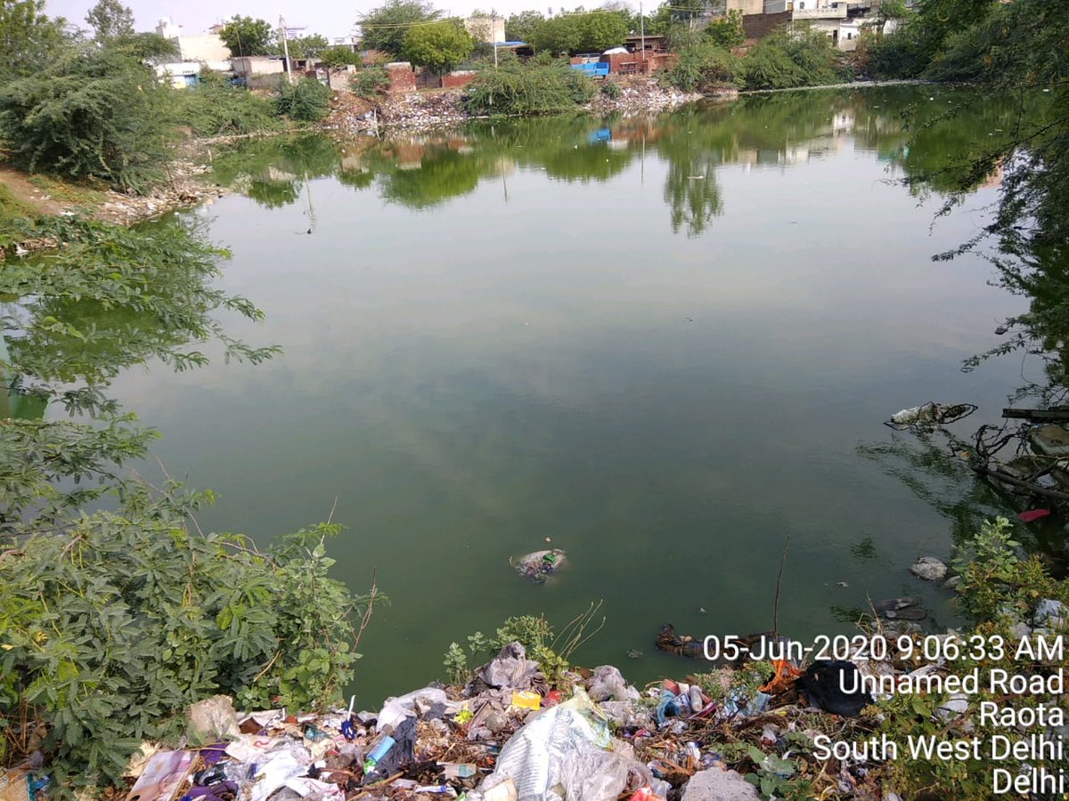 paras_0707's tweet photo. @subhendujee @subhendujee  one city many faces #DelhiRains #DelhiShouldKnow #CRPark has but #Malikpur #Jhuljhuli #Dhansa #Kair #Shikarpur #Ujwa #Paprawat #Rawta lack opportunities! #DelhiVillages with uncertain future #youth disillusioned #culture uprooted #environment destroyed #law absent https://t.co/56c85a1u9G