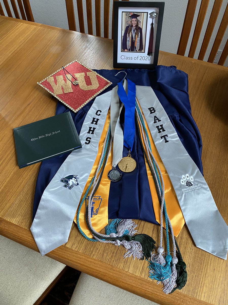 ASHLEY.N.COLLINS tweet media