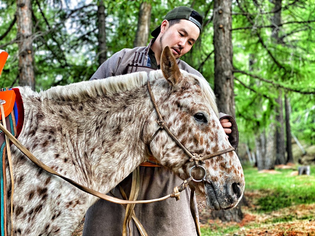 Өө тэгээд уул усандаа байж байх сайхандөө...