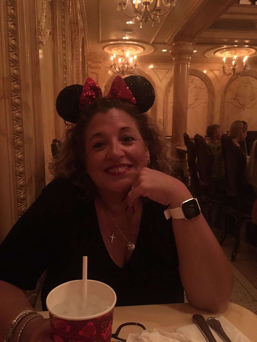 ✨Chloe✨ tweet media