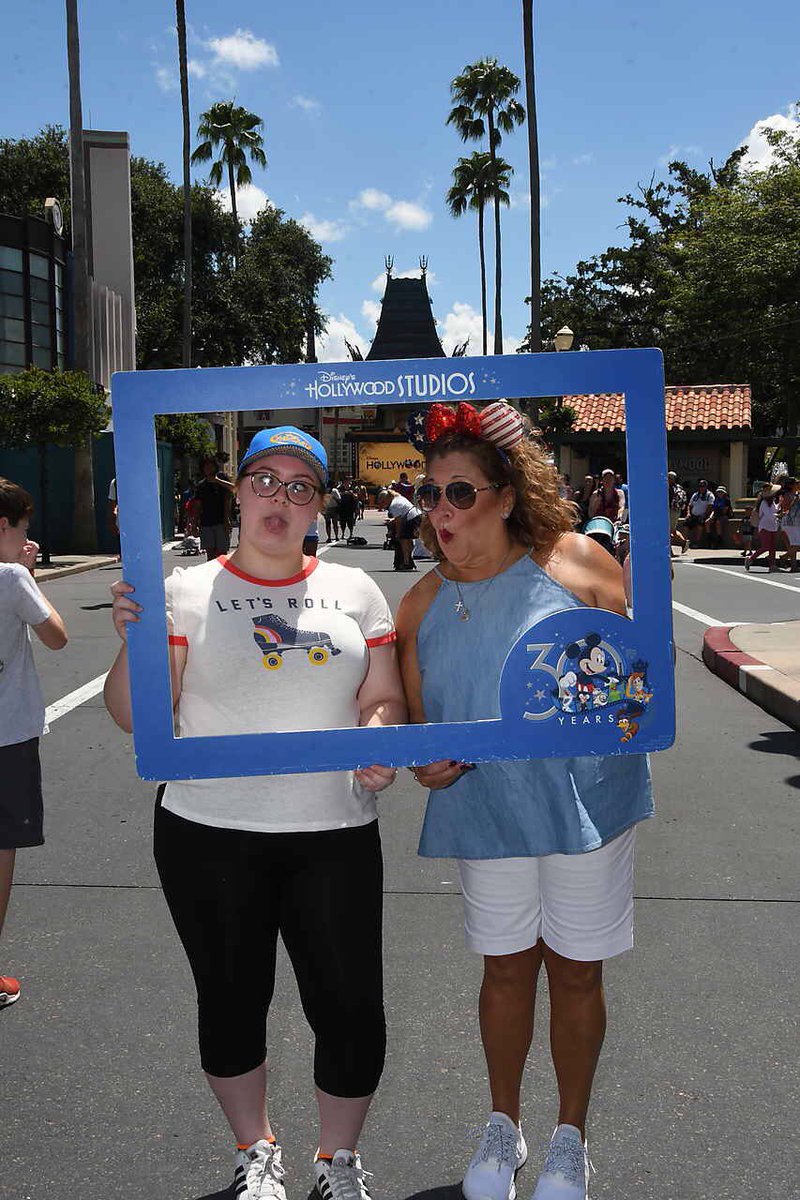 ✨Chloe✨ tweet media