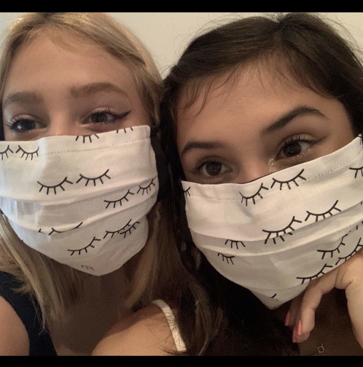 AlexRivero_RN's tweet photo. How cute are these two in my eyelash masks?! 😍
Has a nose clip
Comes with removable filter 
Lined with jersey material 

https://t.co/bChLDQHNbP https://t.co/A01dtUJroZ