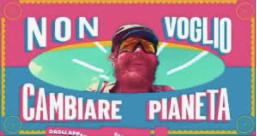 BarbaraRicciSW's tweet photo. #Fase3 still in #lockdown cause bad weather. 
Approfitto per recuperare su @RaiPlay #nonvogliocambiarepianeta di @lorenzojova 
Energia pura. Intelligenza. Poesia. 
E tanta #bicicletta 🚵‍♀️ 
#bike #biking #bicycle #travel https://t.co/DsiXyAUy5H