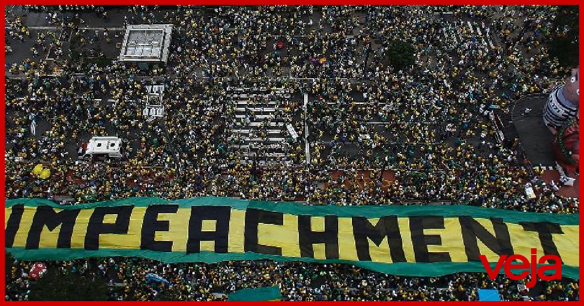 VEJA's tweet photo. Alberto Carlos Almeida: Bolsonaro morre de medo das manifestações de rua #VEJAColunistas https://t.co/PmmfqNIaSg https://t.co/K9BtDi4zzx