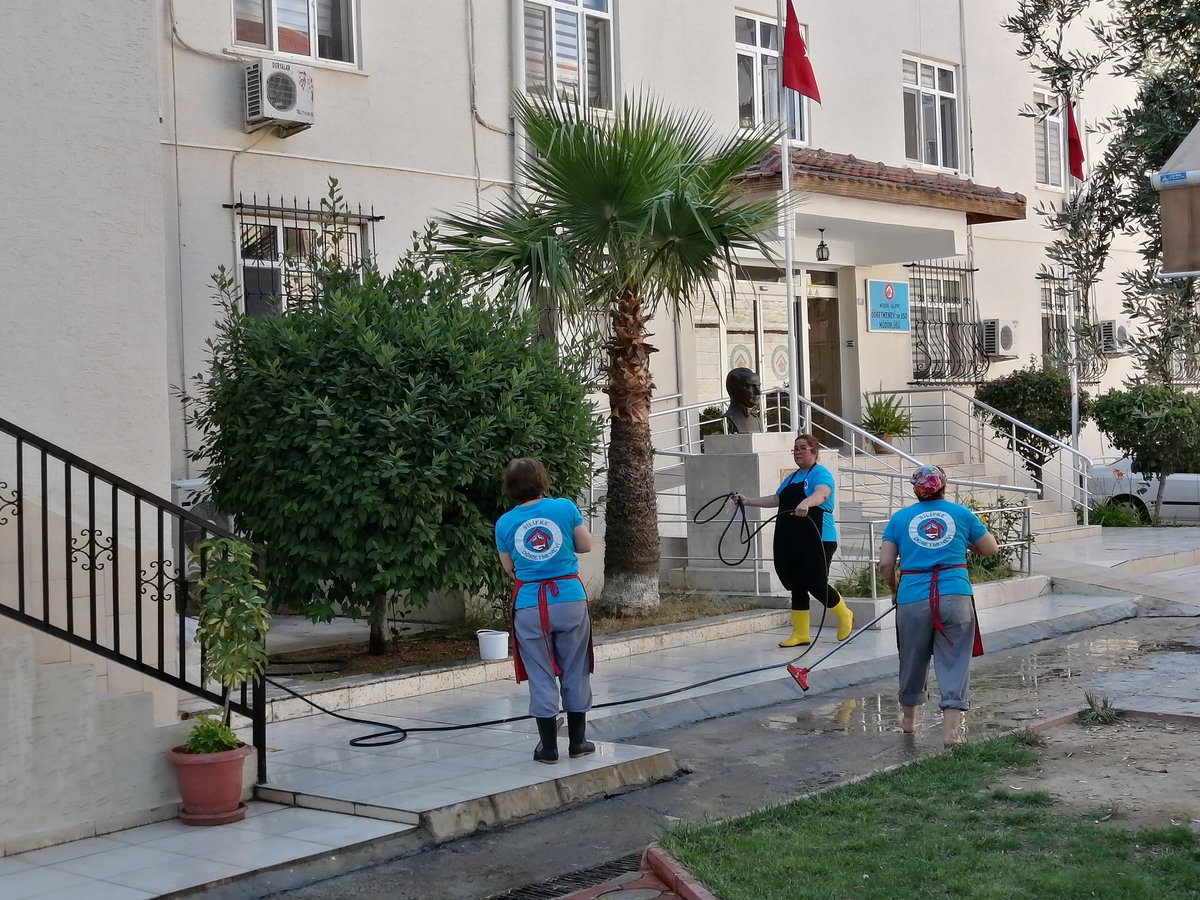 Kurumumuz lokantasında Kamu Kurumu ciddiyeti ile COVİD-19 tedbirleri alınarak 1 Haziran'dan itibaren yemek servisine başlanmıştır. <a href="/BaykalBasdemir/">Baykal BAŞDEMİR</a> <a href="/ademsezer33/">adem sezer</a> <a href="/AdemKotur/">ADEM KOŞTUR</a> <a href="/SilifkeArGe/">Silifke Mem</a>