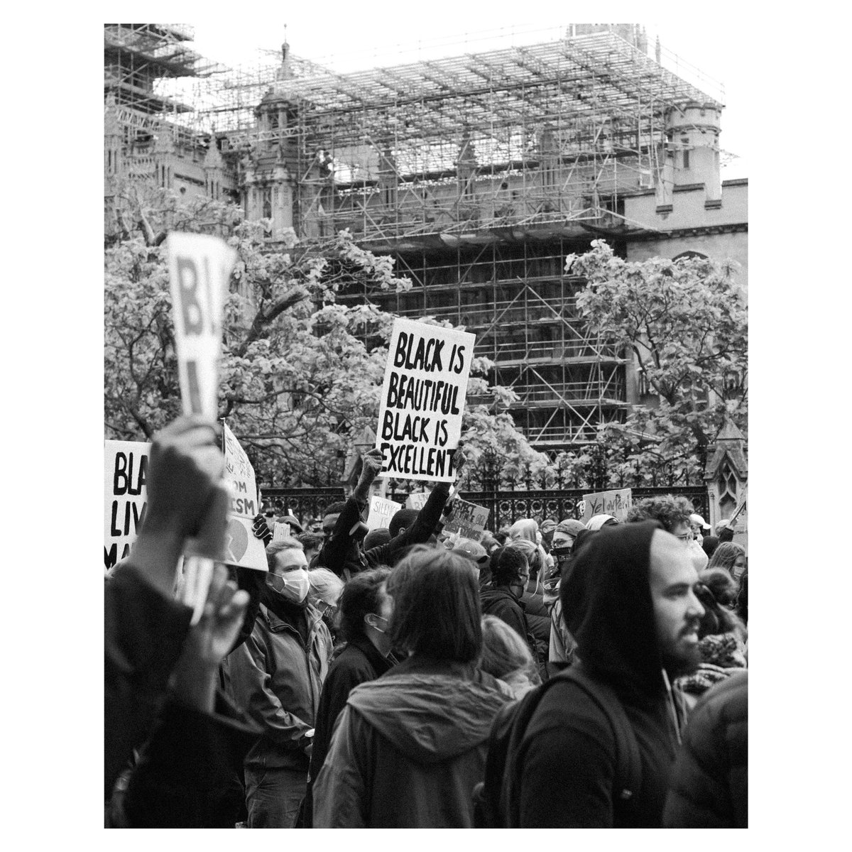 StillsByConnor's tweet photo. END. Racism
#BlackLivesMattters https://t.co/W7zUQMzm2g