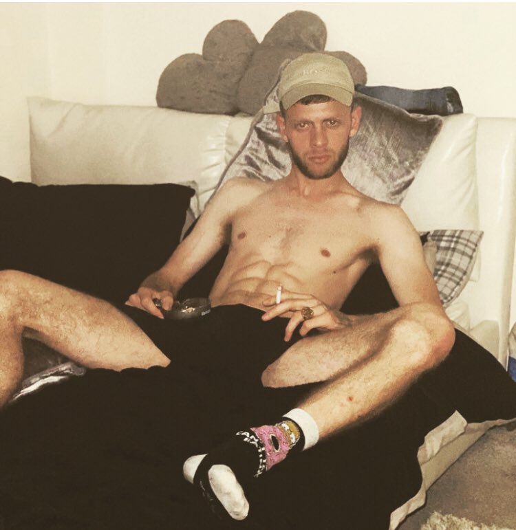 ROUGH&READY?

Bottoms let’s me aving ya!

Woke up had wake and bake,now feeling so horny want to destroy