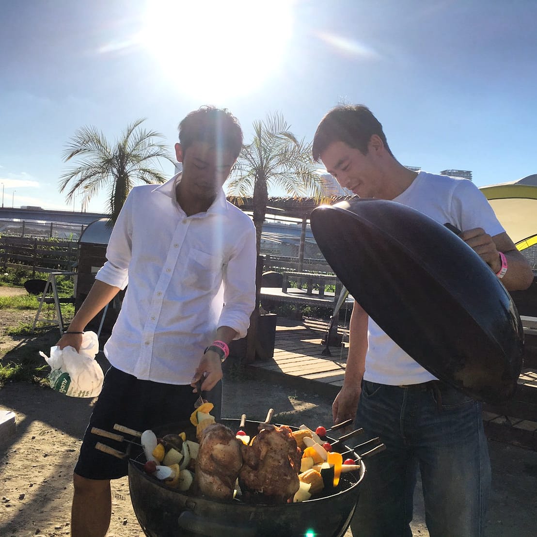 KusakaBARBECUE's tweet photo. 【お知らせ】
9/12(土)18:00-
Coastlifeにてバーベキューパーティーします！
宮崎県産食材縛りで勝手に宮崎を盛り上げます。

バーベキューのコースと飲み放題で6000円となってます。

仲いい人も久しぶりの人も宮崎で是非会いたいです！

参加希望のかたはラインかDMなどでよろしくお願いします。 https://t.co/YxySqlMCXL